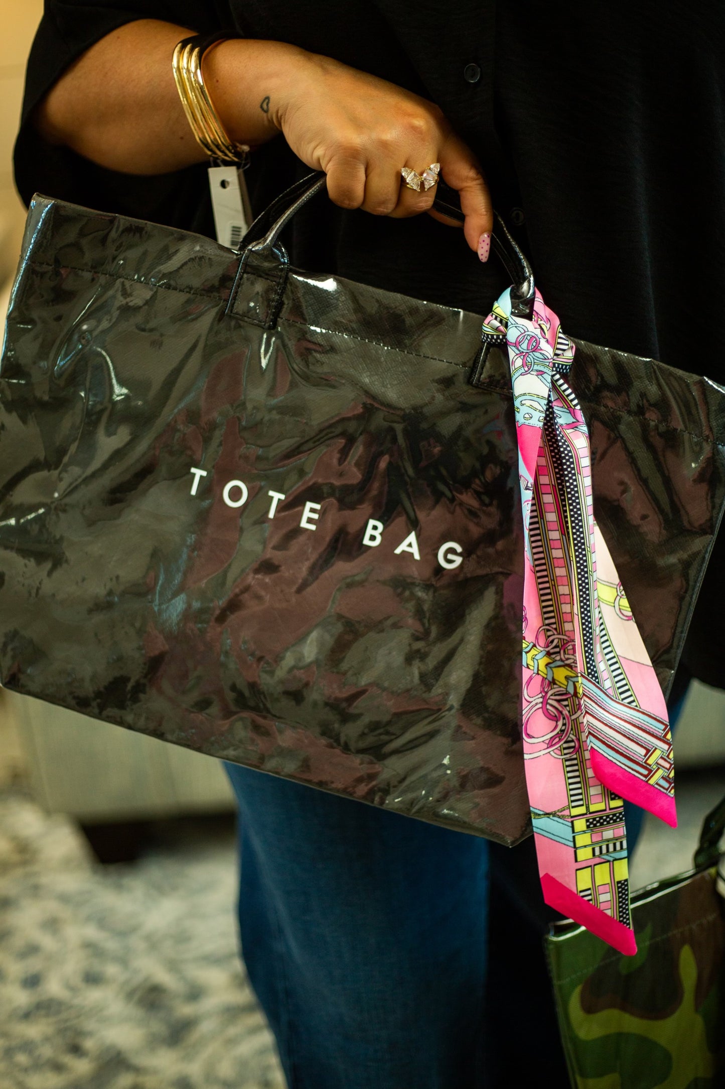 Oversized Everyday Tote with Twilly Scarf