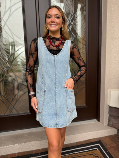 Delicate Touch Lace Top (Black)