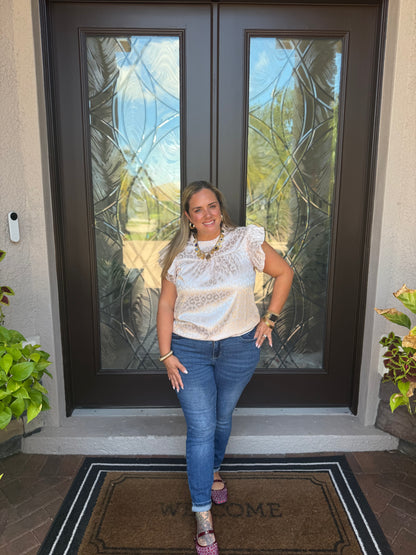 Chic Leopard Print Top (Ivory)
