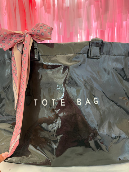 Oversized Everyday Tote with Twilly Scarf
